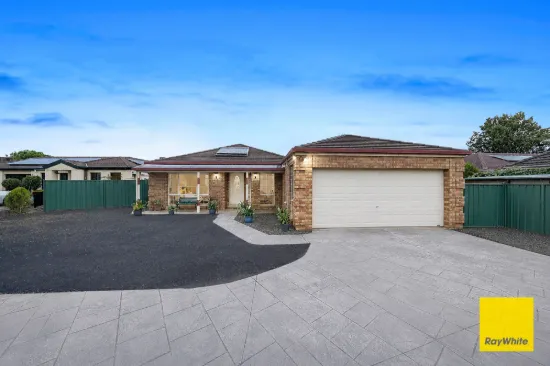 9 Forsyth Close, Burnside VIC 3023-Image