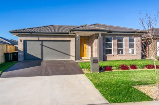 9 Franklin Grove, Oran Park, NSW 2570