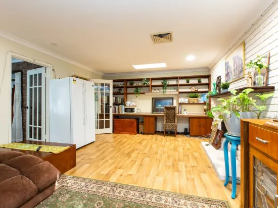 9 Ganfield Place, Australind, WA 6233-Image