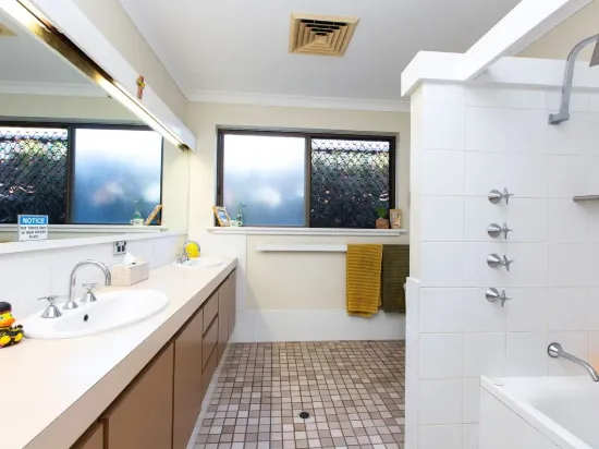 9 Ganfield Place, Australind, WA 6233-Image