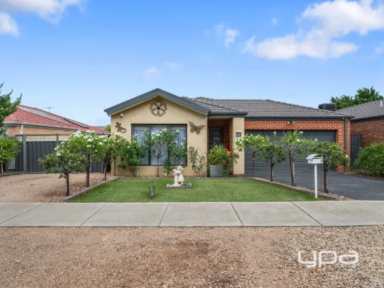 9 Gautam Grove, Harkness, Vic 3337