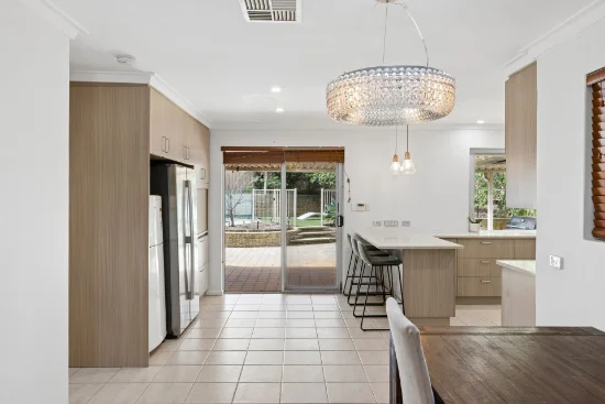 9 Glade Court, Warwick, WA 6024