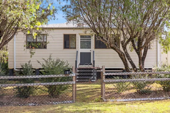 9 Gleeson Street, Crows Nest, Qld 4355