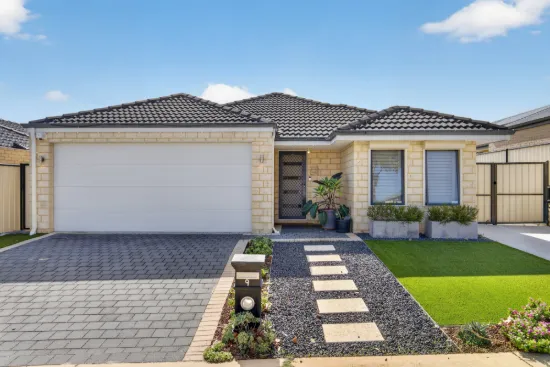 9 Hacienda Drive, Clarkson, WA 6030