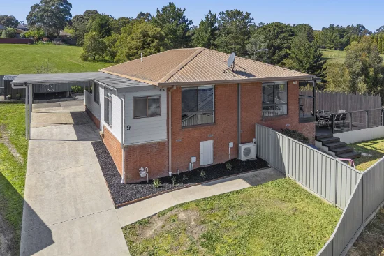 9 Haigh Place, Mount Pleasant, Vic 3350