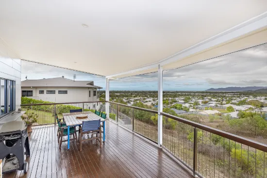 9 Harrier Court, Bushland Beach, Qld 4818