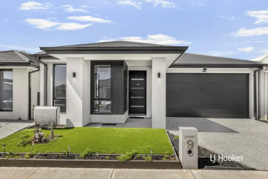 9 Hattonwall Road, Deanside, Vic 3336 - For Sale