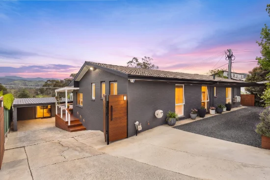 9 Holden Crescent, Wanniassa, ACT 2903