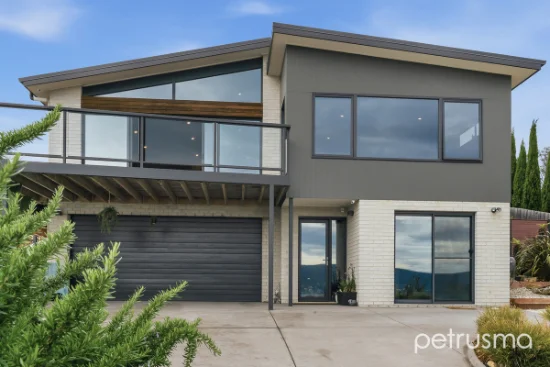 9 Intrigue Court, Tranmere, Tas 7018