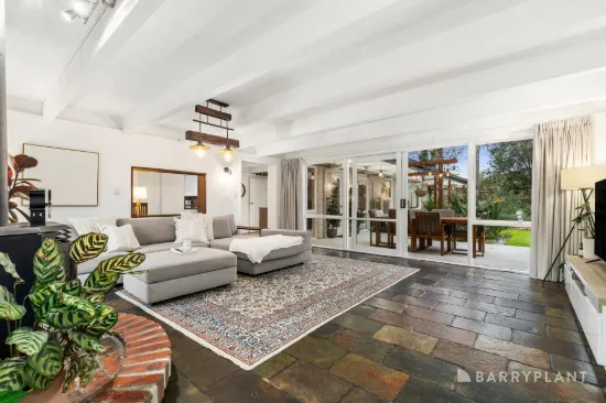 9 Irvine Crescent, Frankston, Vic 3199