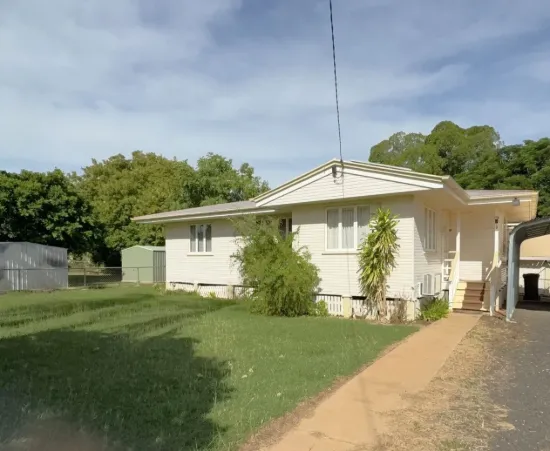 9 Jabiru Street, Longreach, Qld 4730