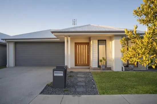9 Joy Street, Palmview, Qld 4553