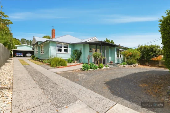 9 Jumbunna Road, Korumburra, Vic 3950 - For Sale