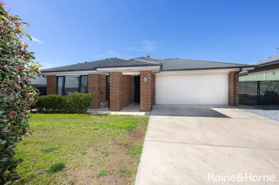 9 Kanooka Place, Forest Hill, NSW 2651