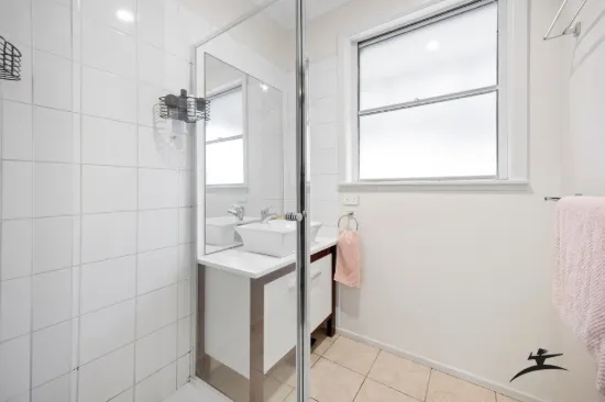 9 Karella Crescent, Mornington, Vic 3931-Image