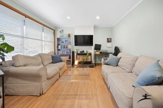 9 Karella Crescent, Mornington, Vic 3931-Image