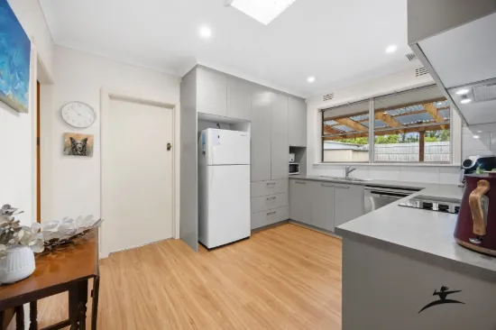 9 Karella Crescent, Mornington, Vic 3931-Image