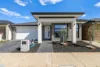9 Kenmore Way, Clyde North, Vic 3978