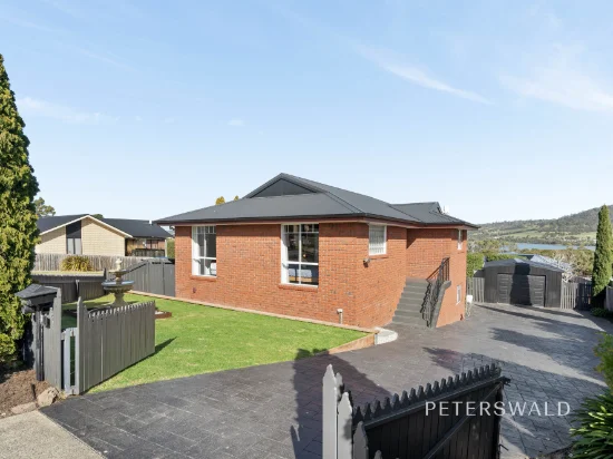 9 Kirabati Road, Midway Point, Tas 7171