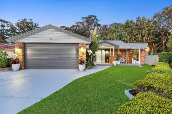 9 Laird Close, Shelly Beach, NSW 2261