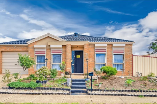 9 Lazor Street, Truganina, Vic 3029 - For Rent
