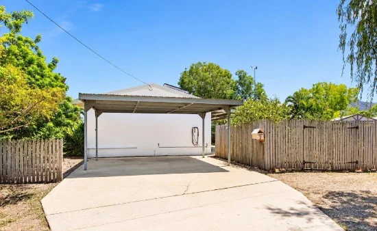 9 Lina Court, Rasmussen, Qld 4815