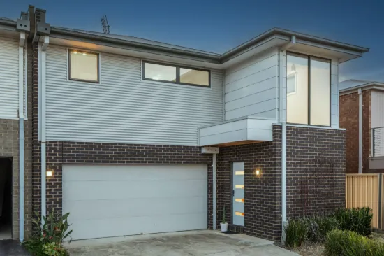 9 Lorne Terrace, Flora Hill, Vic 3550