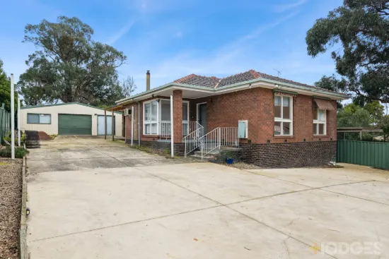 9 Lyn Court, Wandong, Vic 3758