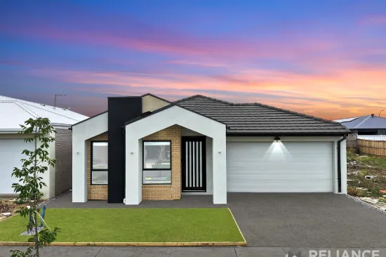 9 Macara Street, Sunbury, Vic 3429