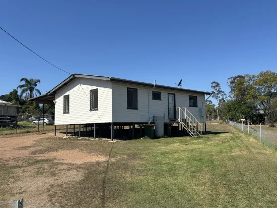9 MacDougal Street, Texas, Qld 4385