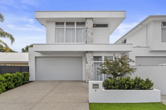 9 MacQuarrie Court, West Lakes Shore, SA 5020