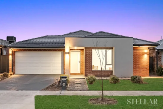 9 Magenta Street, Clyde North, Vic 3978