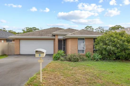 9 Mahogany Crescent, Thornton, NSW 2322