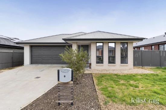 9 Marxsen Parade, Lucas, Vic 3350