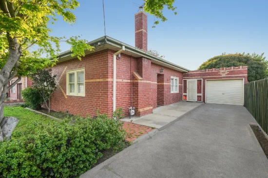 9 Mary Avenue, Werribee, Vic 3030 - For Sale