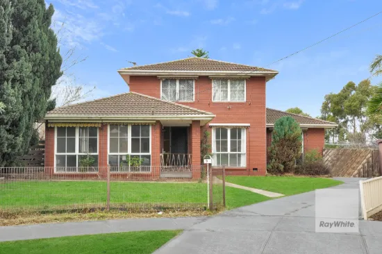 9 Milton Place, Gladstone Park, Vic 3043