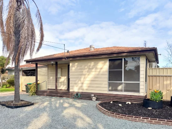 9 Montgomery Street, Echuca VIC 3564-Image