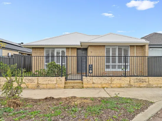 9 Moonee Street, Lakelands, WA 6180