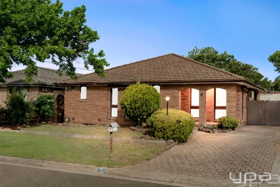 9 Moore Court, Werribee, Vic 3030 - For Sale