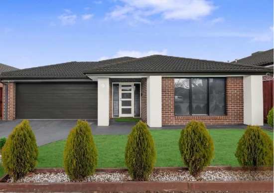 9 Nebula Crescent, Mickleham, Vic 3064 - For Rent