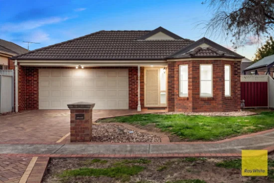 9 Netherton Place, Caroline Springs VIC 3023-Image
