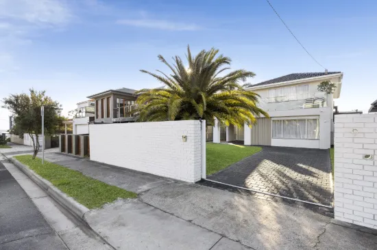 9 Newberry Avenue, Bonbeach, Vic 3196