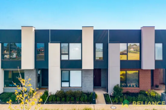 9 Odin Walk, Melton South, Vic 3338