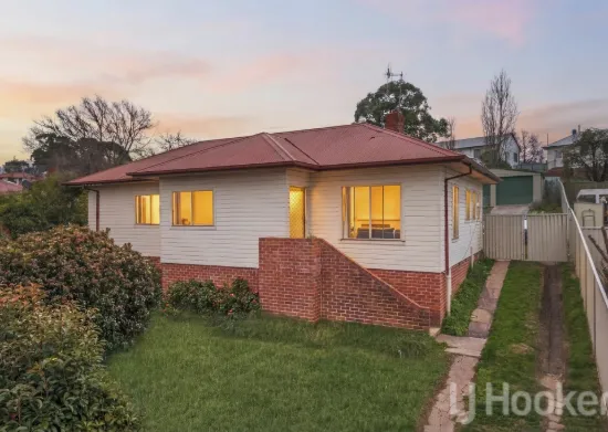 9 Parnham Street, Bathurst, NSW 2795