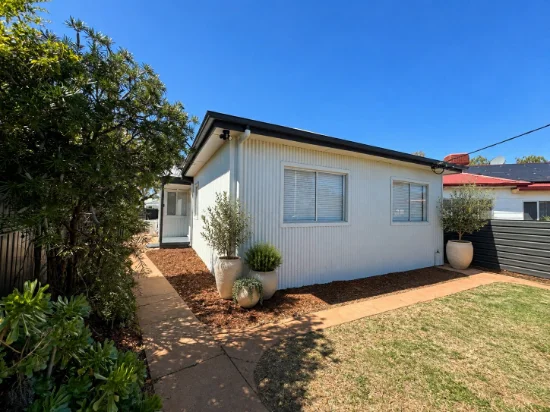 9 Railway Parade, Broken Hill, NSW 2880