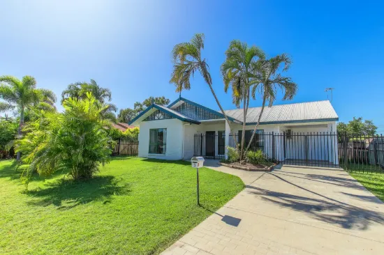 9 Raven Ct, Kelso, Qld 4815