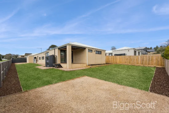 9 Raymond Street, Daylesford, Vic 3460-Image