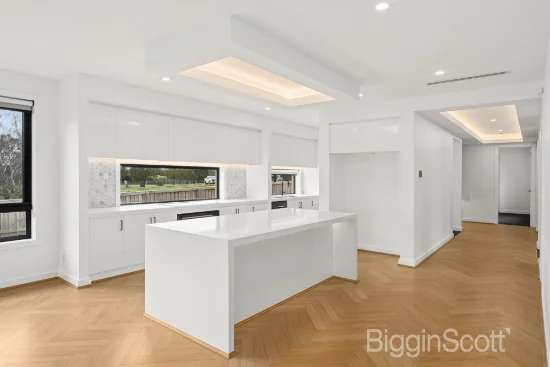 9 Raymond Street, Daylesford, Vic 3460-Image