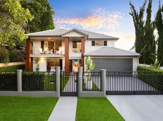 9 Rebecca Court, Broadbeach Waters, Qld 4218