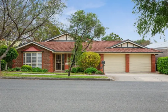 9 Regent Street, Moana, SA 5169